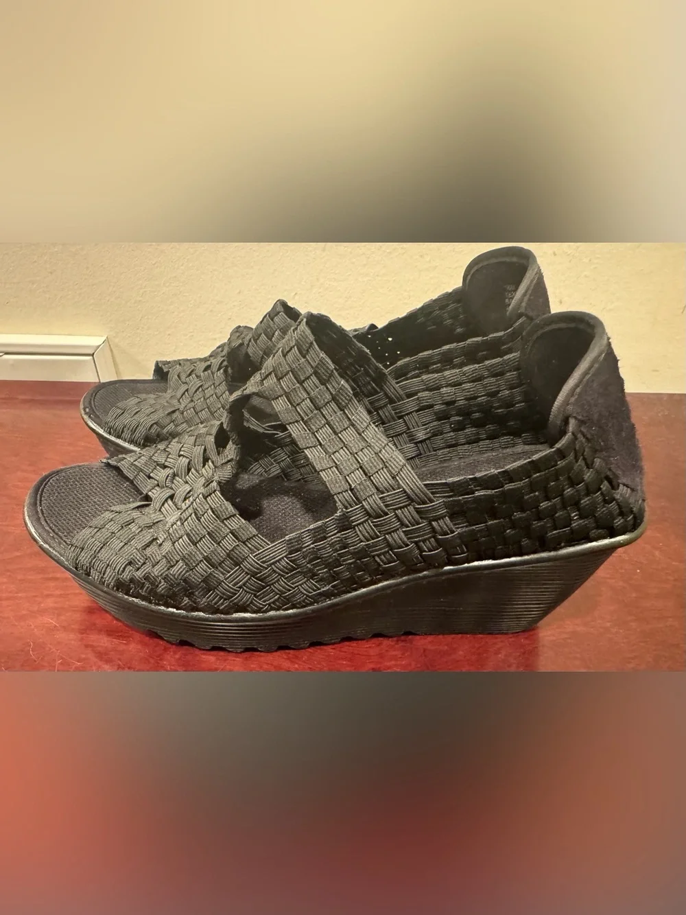 Women’s Black Woven Classic Wedge Slide On Shoe by White Mountain - Size 7.5